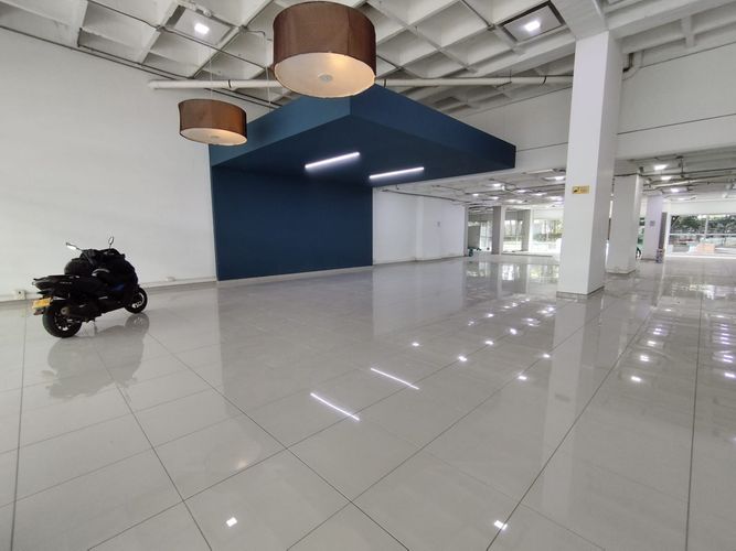 Oficina en arriendo en El Poblado, Medellín, 500 m² · foto 11 de 20