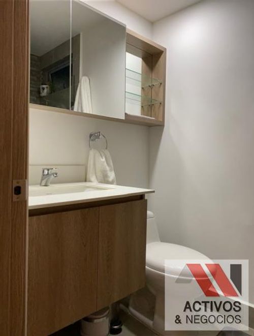 Apartamento de 3 alcobas en venta en Loma De San Jose, Sabaneta, 87 m² · foto 12 de 24