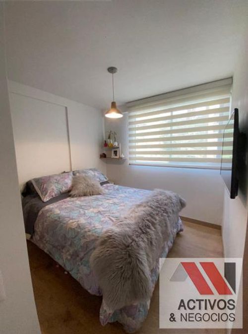Apartamento de 3 alcobas en venta en Loma De San Jose, Sabaneta, 87 m² · foto 16 de 24