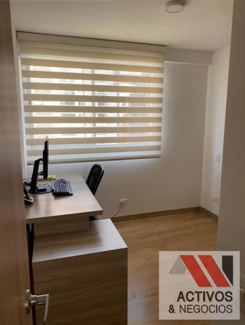 Apartamento de 3 alcobas en venta en Loma De San Jose, Sabaneta, 87 m² · foto 19 de 24