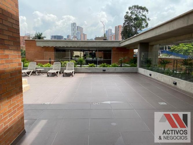 Apartamento de 3 alcobas en venta en Loma De San Jose, Sabaneta, 87 m² · foto 21 de 24