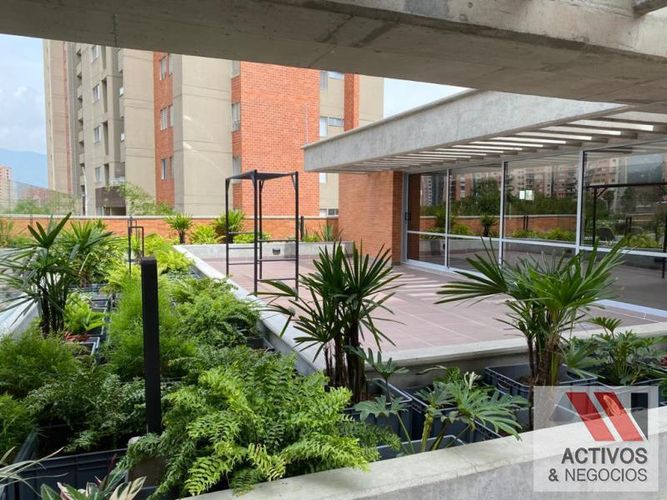 Apartamento de 3 alcobas en venta en Loma De San Jose, Sabaneta, 87 m² · foto 22 de 24