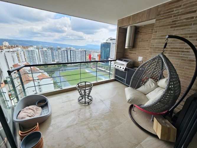 Apartamento de 3 alcobas en venta en Lagos Del Cacique, Bucaramanga, 163 m² · foto 10 de 13