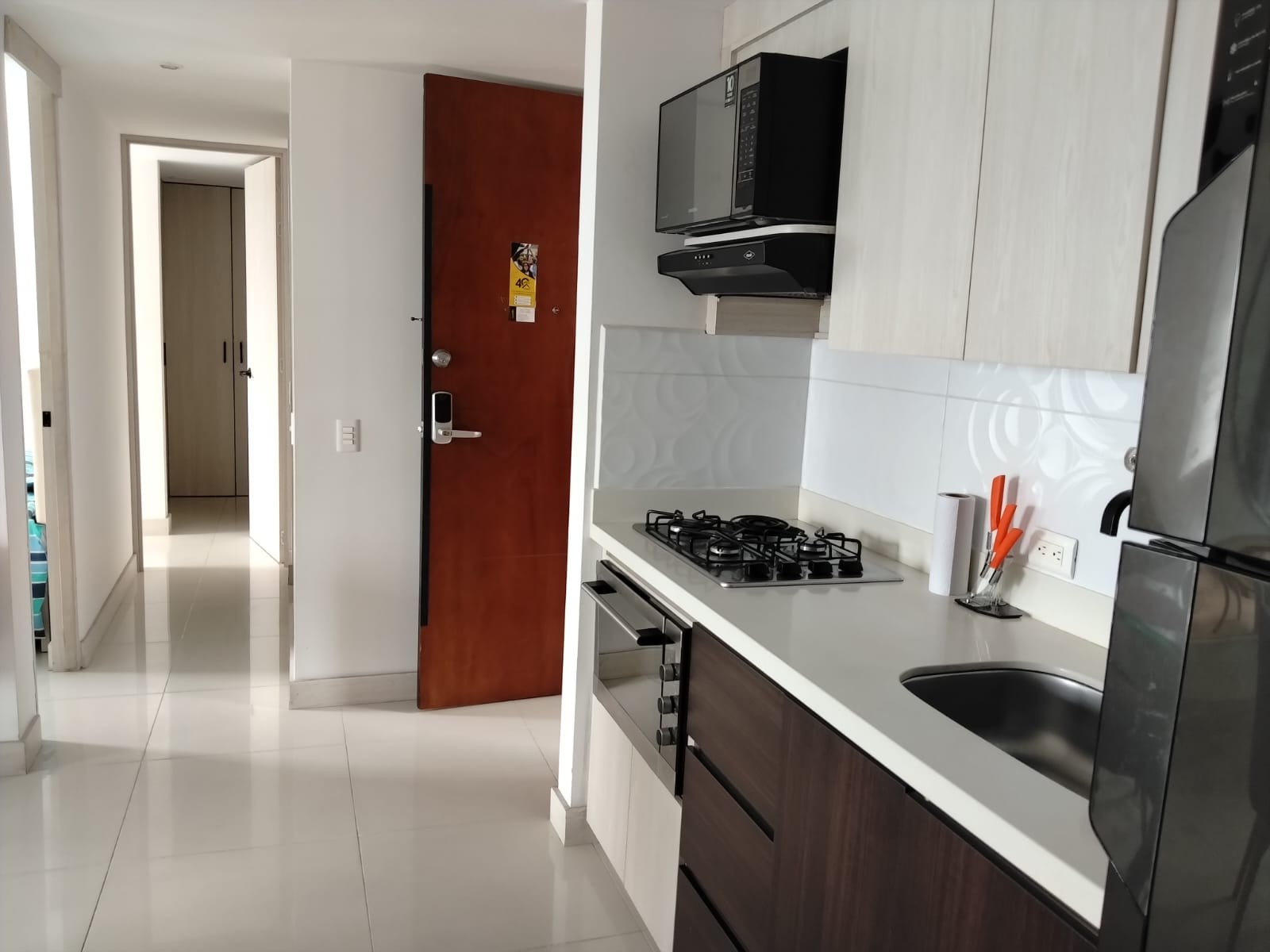 Apartamento en arriendo en El Poblado, Medellín · foto 7 de 19