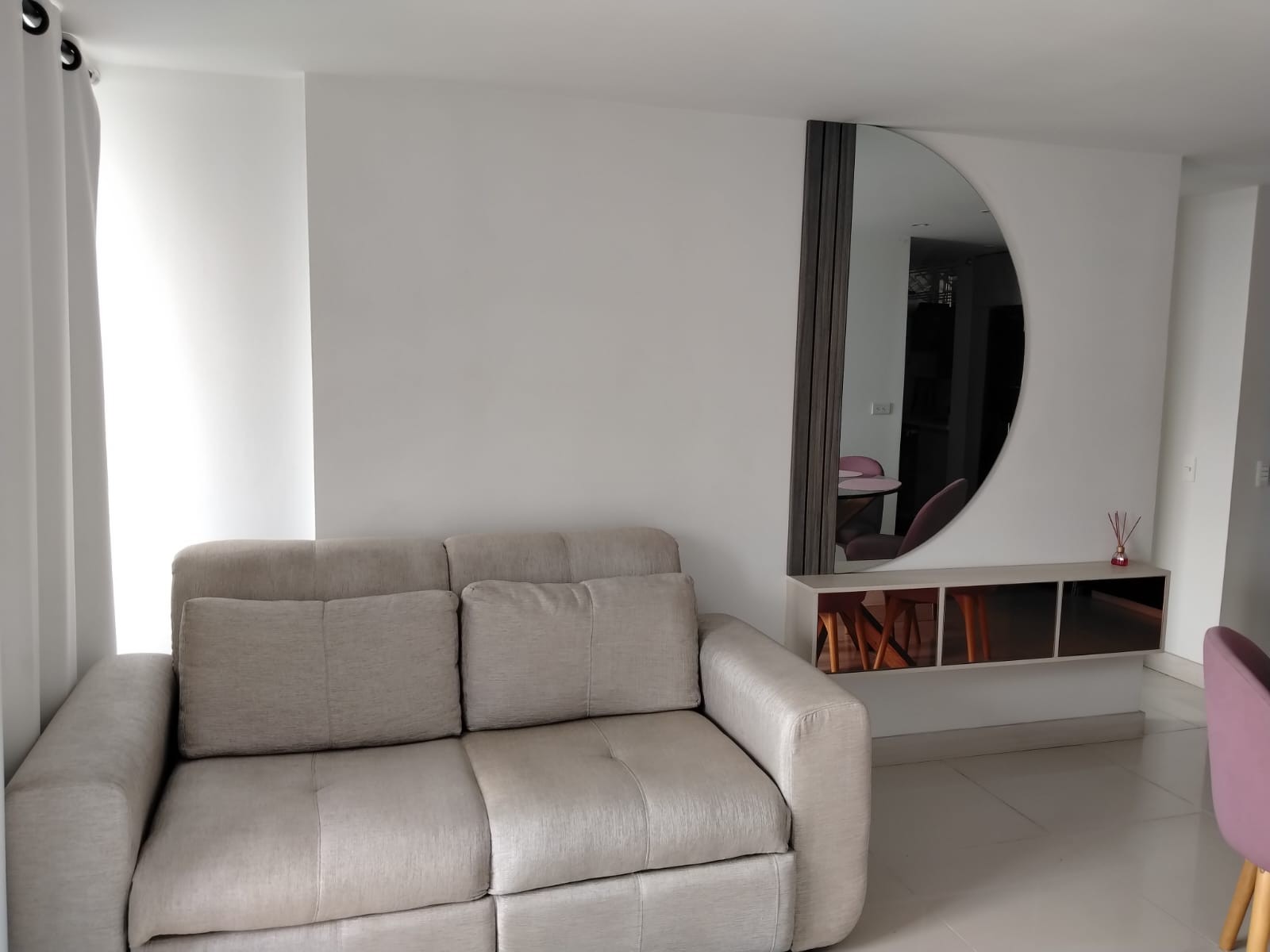 Apartamento en arriendo en El Poblado, Medellín · foto 2 de 19