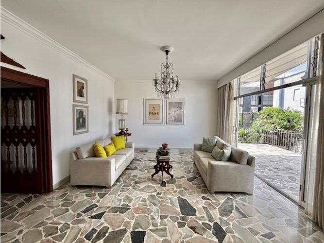Casa de 5 alcobas en venta en Arboledas, Cali, 670 m² · foto 14 de 22