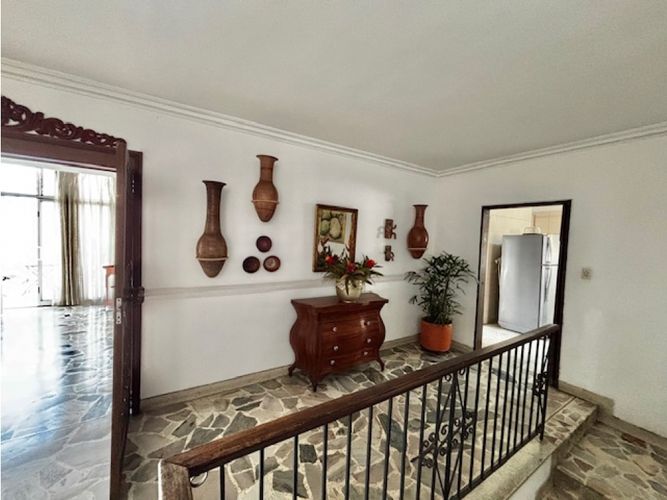 Casa de 5 alcobas en venta en Arboledas, Cali, 670 m² · foto 15 de 22