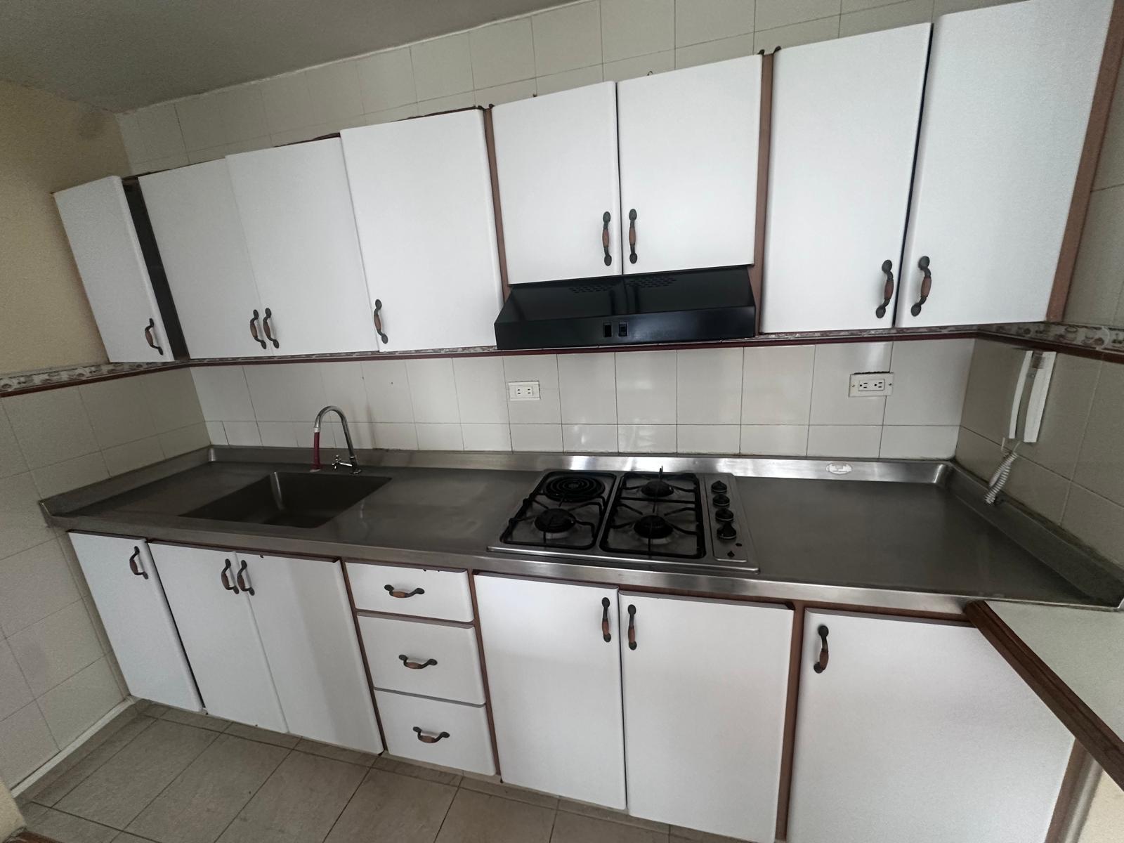 Apartamento en venta en Sector Galeria Central, Pereira · foto 11 de 15