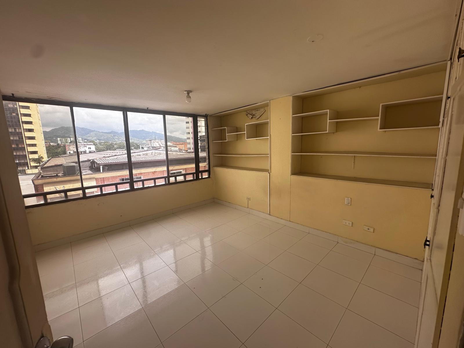 Apartamento en venta en Sector Galeria Central, Pereira · foto 13 de 15
