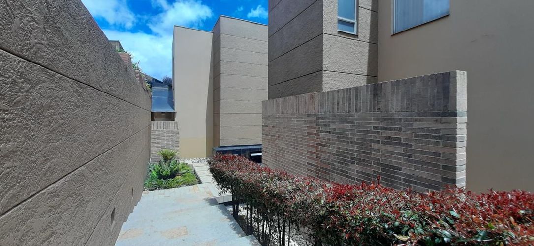 Casa de 5 alcobas en venta en Sindamanoy, Chía, 680 m² · foto 3 de 20