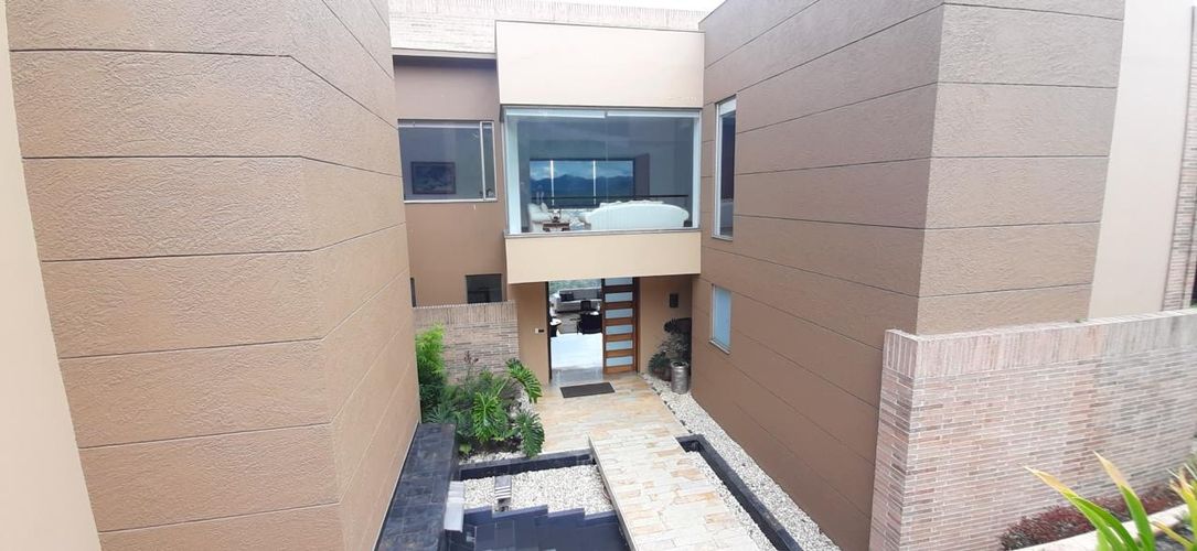 Casa de 5 alcobas en venta en Sindamanoy, Chía, 680 m² · foto 4 de 20