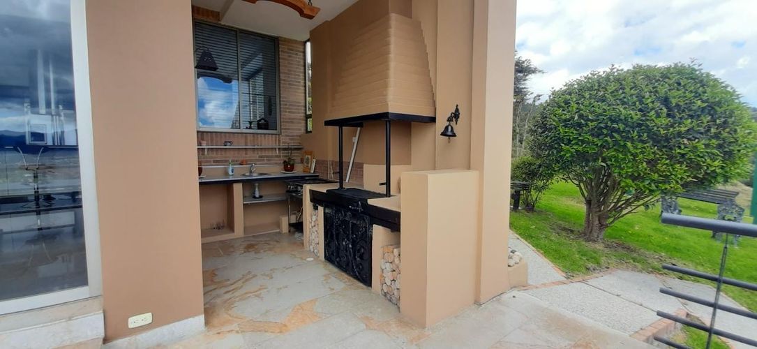 Casa de 5 alcobas en venta en Sindamanoy, Chía, 680 m² · foto 12 de 20