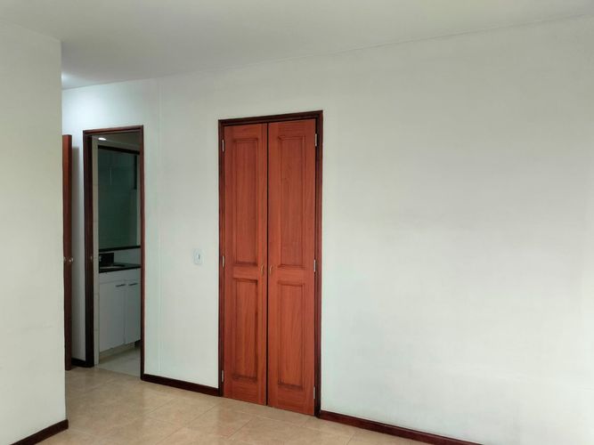 Apartamento de 3 alcobas en arriendo en El Poblado, Medellín, 78 m² · foto 8 de 17