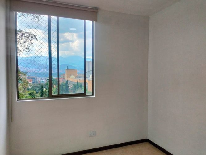 Apartamento de 3 alcobas en arriendo en El Poblado, Medellín, 78 m² · foto 9 de 17