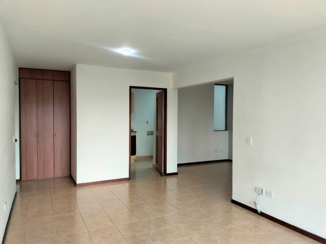 Apartamento de 3 alcobas en arriendo en El Poblado, Medellín, 78 m² · foto 11 de 17