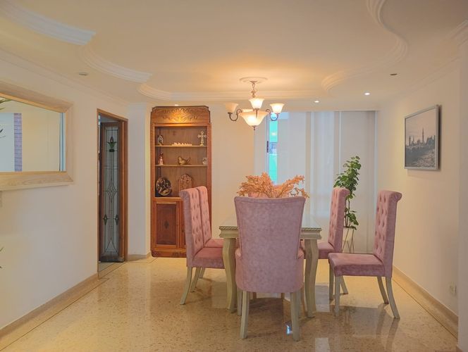Apartamento de 2 alcobas en arriendo en Laureles, Medellín, 140 m² · foto 5 de 19