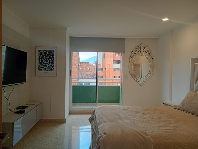 Apartamento de 2 alcobas en arriendo en Laureles, Medellín, 140 m² · foto 10 de 19