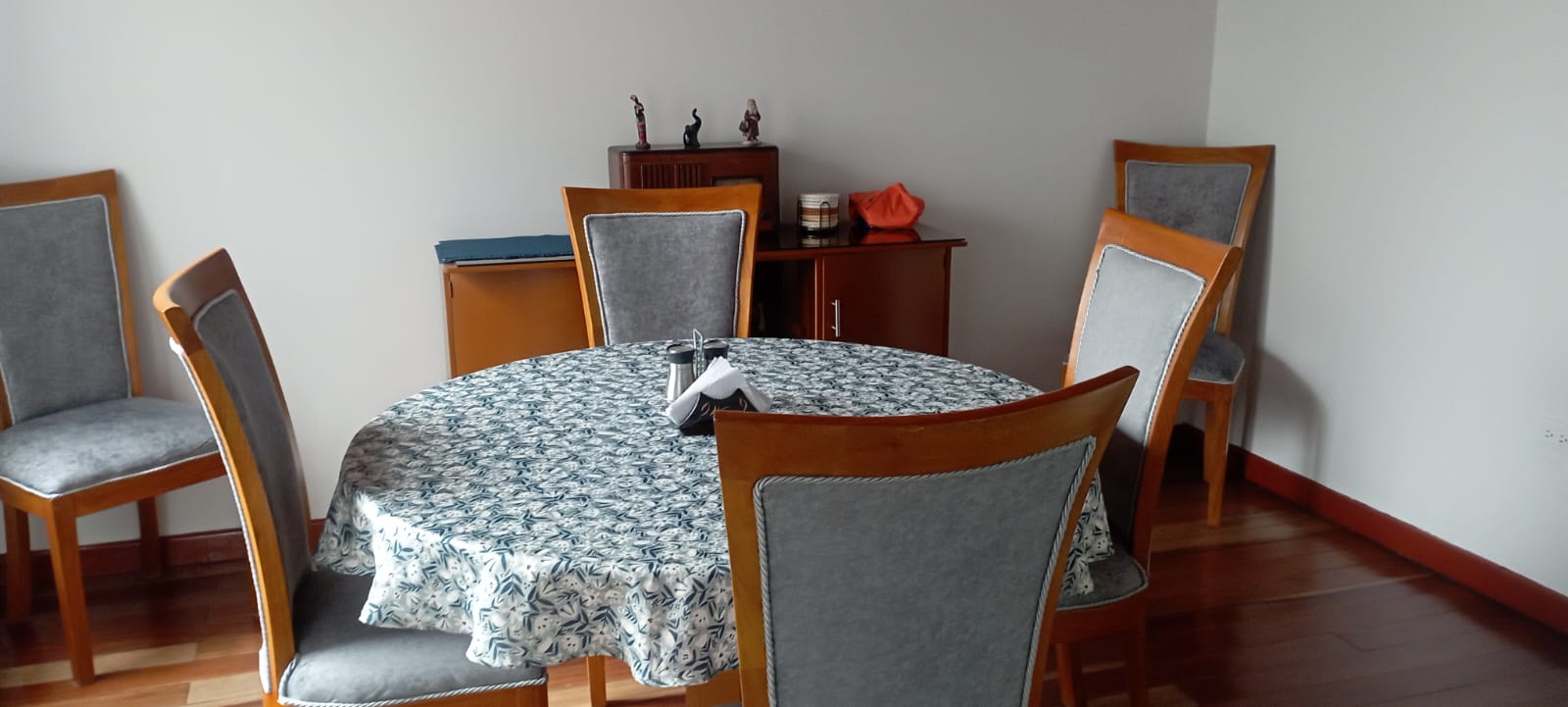 Casa en venta en Lago Timiza, Bogotá · foto 7 de 24