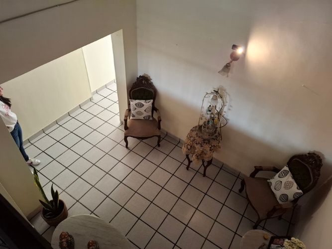 Casa de 3 alcobas en venta en Campo Valdes No.2, Medellín, 231 m² · foto 3 de 24