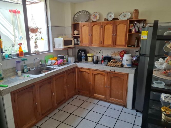 Casa de 3 alcobas en venta en Campo Valdes No.2, Medellín, 231 m² · foto 8 de 24