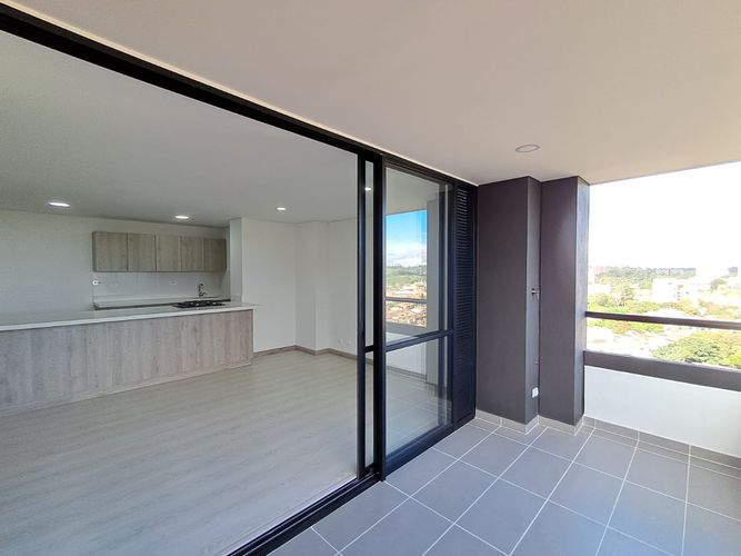Apartamento de 3 alcobas en arriendo en Rionegro, 84 m² · foto 2 de 15