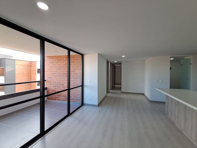 Apartamento de 3 alcobas en arriendo en Rionegro, 84 m² · foto 3 de 15