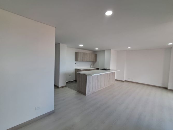 Apartamento de 3 alcobas en arriendo en Rionegro, 84 m² · foto 5 de 15