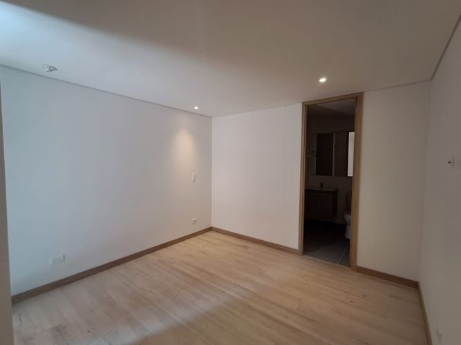 Apartamento de 2 alcobas en arriendo en Rionegro, 74 m² · foto 9 de 12