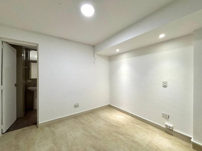 Oficina en arriendo en El Poblado, Medellín, 200 m² · foto 9 de 23