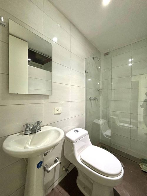 Oficina en arriendo en El Poblado, Medellín, 200 m² · foto 17 de 23