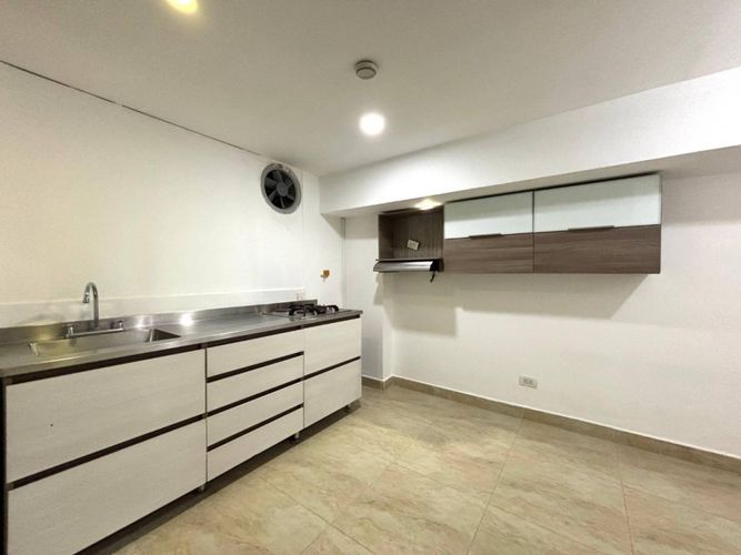 Oficina en arriendo en El Poblado, Medellín, 200 m² · foto 22 de 23
