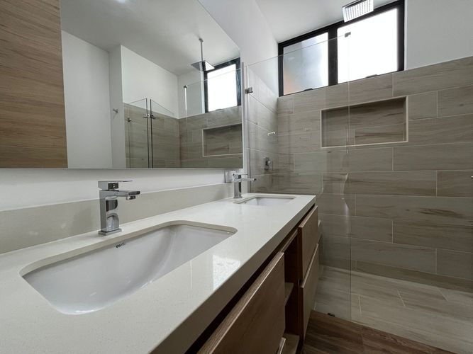 Apartamento de 2 alcobas en venta en Escobero, Envigado, 996 m² · foto 16 de 18