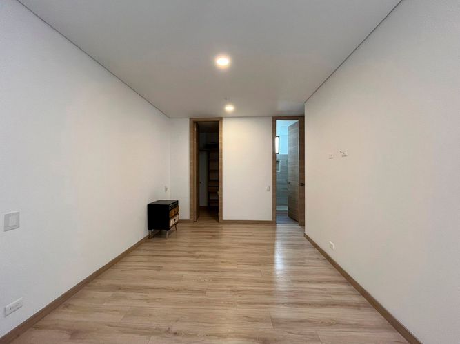 Apartamento de 2 alcobas en venta en Escobero, Envigado, 996 m² · foto 11 de 18