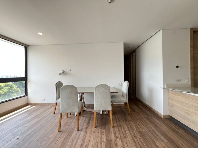 Apartamento de 2 alcobas en venta en Escobero, Envigado, 996 m² · foto 4 de 18