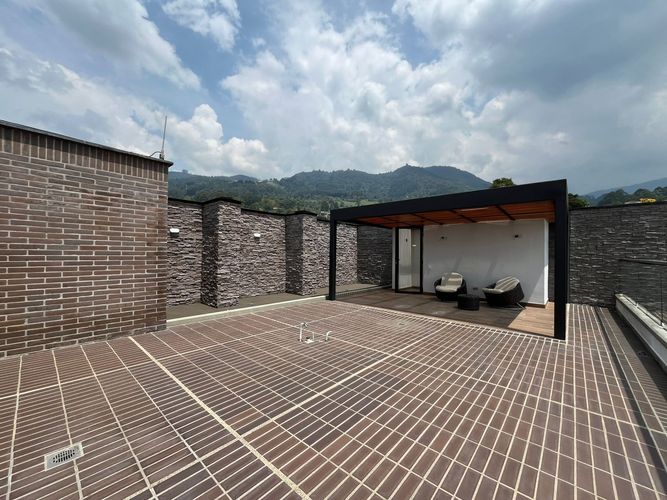 Apartamento de 2 alcobas en venta en Escobero, Envigado, 996 m² · foto 17 de 18