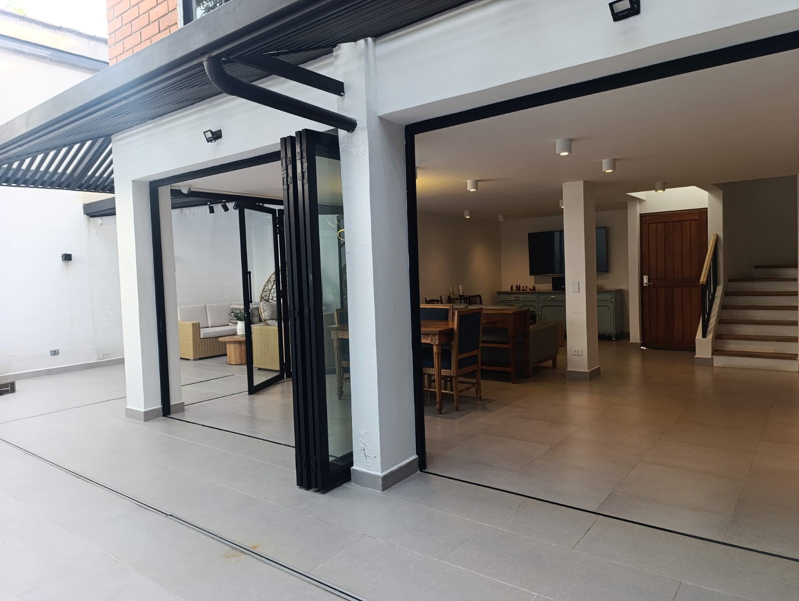 Casa en arriendo en El Poblado, Medellín · foto 4 de 20