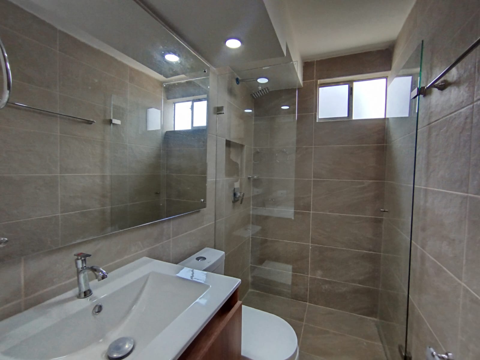 Apartamento en arriendo en Centro, Rionegro · foto 3 de 11