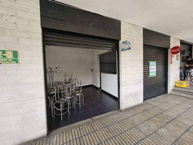 Local en arriendo en Caribe, Medellín, 40 m² · foto 3 de 13