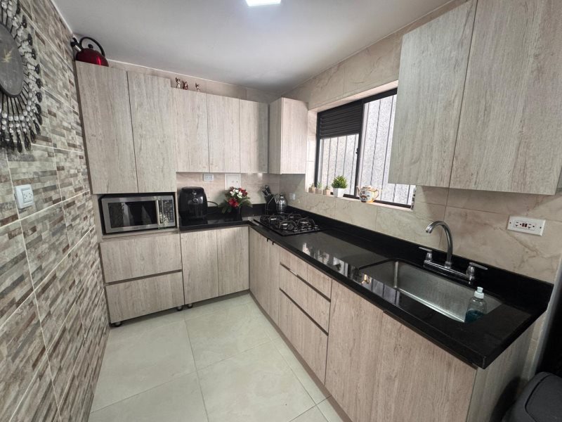 Casa en venta en La Magnolia, Envigado · foto 6 de 12