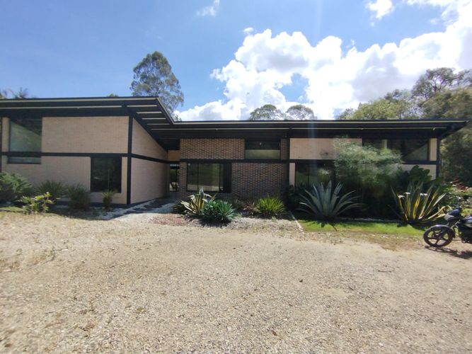 Finca en arriendo en El Porvenir, Rionegro, 330 m² · foto 2 de 20