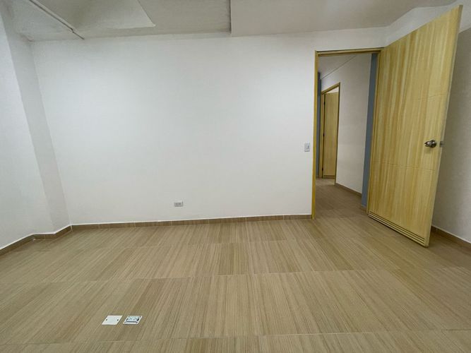 Oficina en arriendo en Centro, Armenia, 14 m² · foto 3 de 16