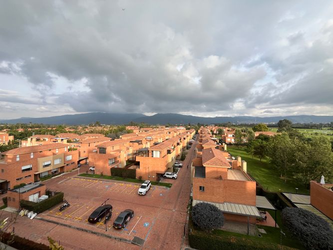 Apartamento de 3 alcobas en venta en Camino De Arrayanes, Bogotá, 230 m² · foto 13 de 22
