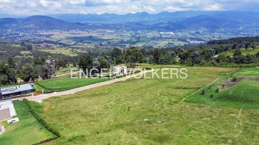 Lote en venta en Yerbabuena, Sopó · foto 2 de 4