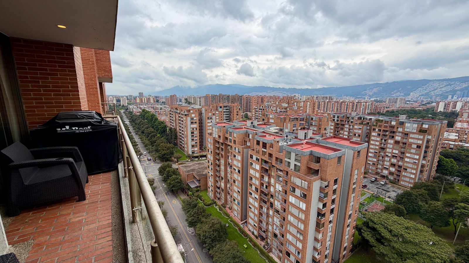 Apartamento en venta en Colina Campestre, Bogotá · foto 2 de 24