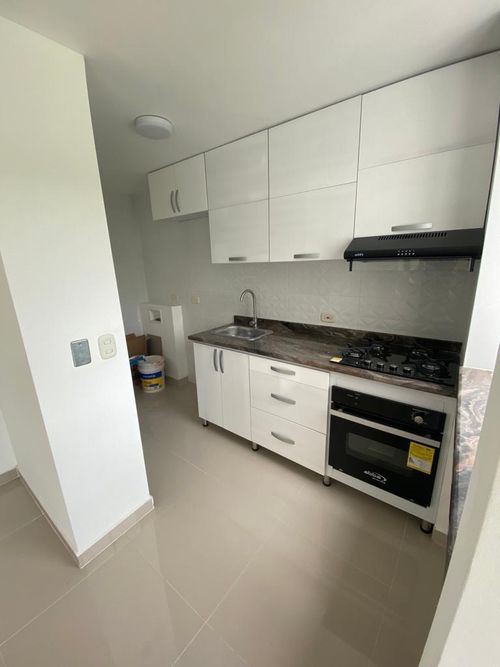 Apartamento de 2 alcobas en venta en Guabinas, Yumbo, 60 m² · foto 3 de 19