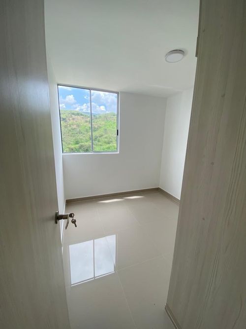Apartamento de 2 alcobas en venta en Guabinas, Yumbo, 60 m² · foto 5 de 19