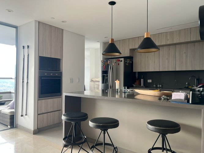 Apartamento de 3 alcobas en venta en Cumbres, Envigado, 161 m² · foto 4 de 12