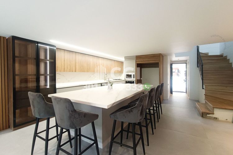 Casa de 3 alcobas en venta en Montessori, Envigado, 200 m² · foto 4 de 24