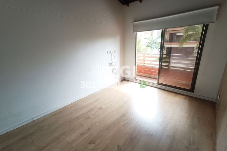 Casa de 3 alcobas en venta en Montessori, Envigado, 200 m² · foto 19 de 24