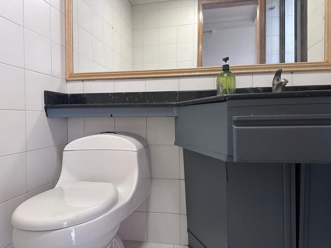 Apartamento de 3 alcobas en venta en Los Naranjos, Medellín, 230 m² · foto 17 de 18